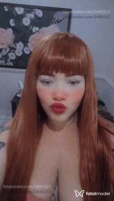 Acompanhante mulher ruiva (o) de olhos castanhos - Cintia Silva