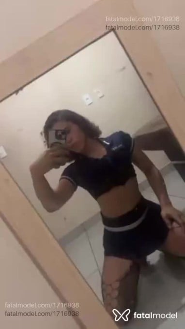 Acompanhante mulher trans loira (o) de olhos pretos em Uberaba Acompanhante mulher trans loira (o) de olhos pretos em Uberaba - Rihanna