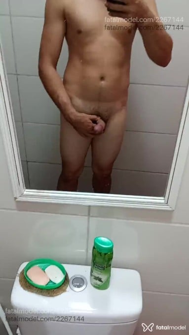 Acompanhante homem com cabelo castanho de olhos castanhos - Gostosão