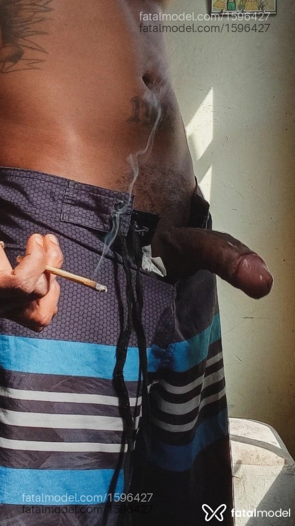 Acompanhante homem com cabelo castanho de olhos castanhos em Pindamonhangaba - Caio