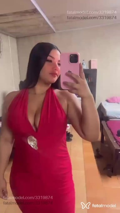 Acompanhante mulher com cabelo castanho de olhos castanhos - Lívia Araujo Acompanhante mulher com cabelo castanho de olhos castanhos - Lívia Araujo