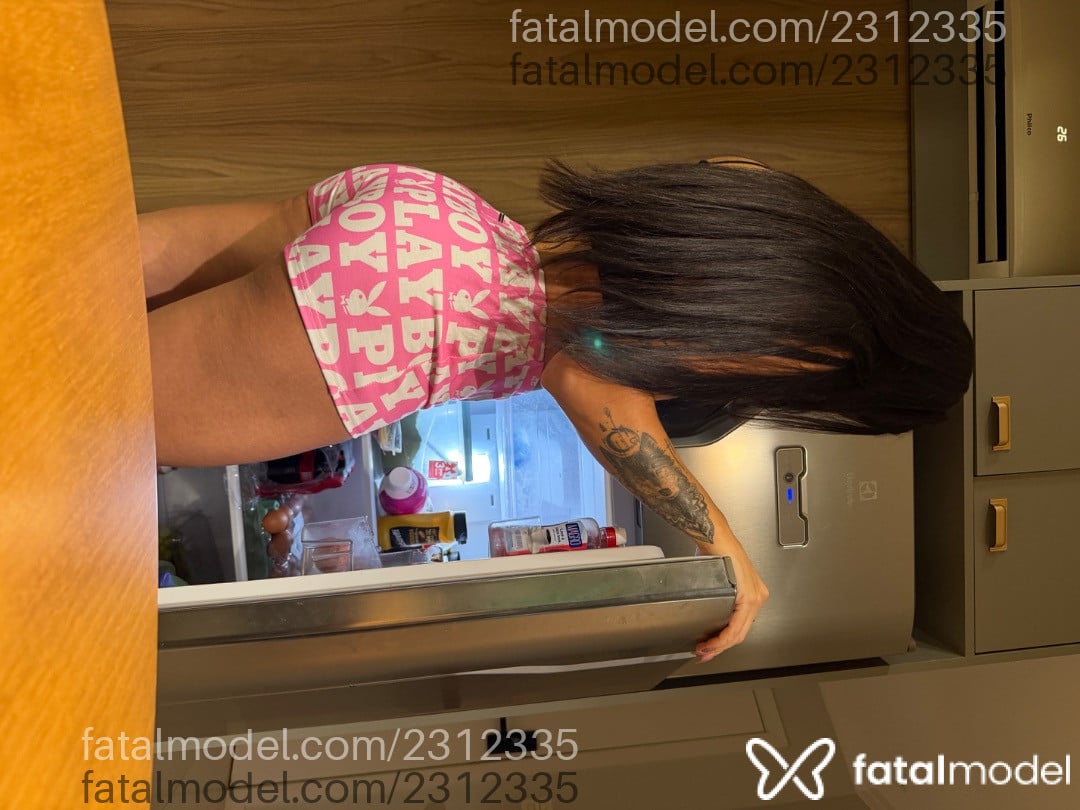Acompanhante mulher morena (o) de olhos castanhos em Balneário Camboriú - May