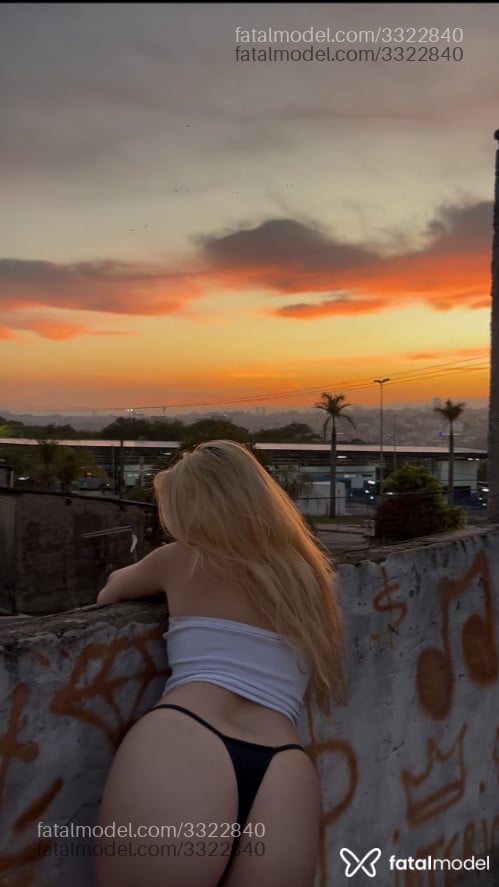Acompanhante mulher loira (o) de olhos castanhos em Sorocaba - Stephanie