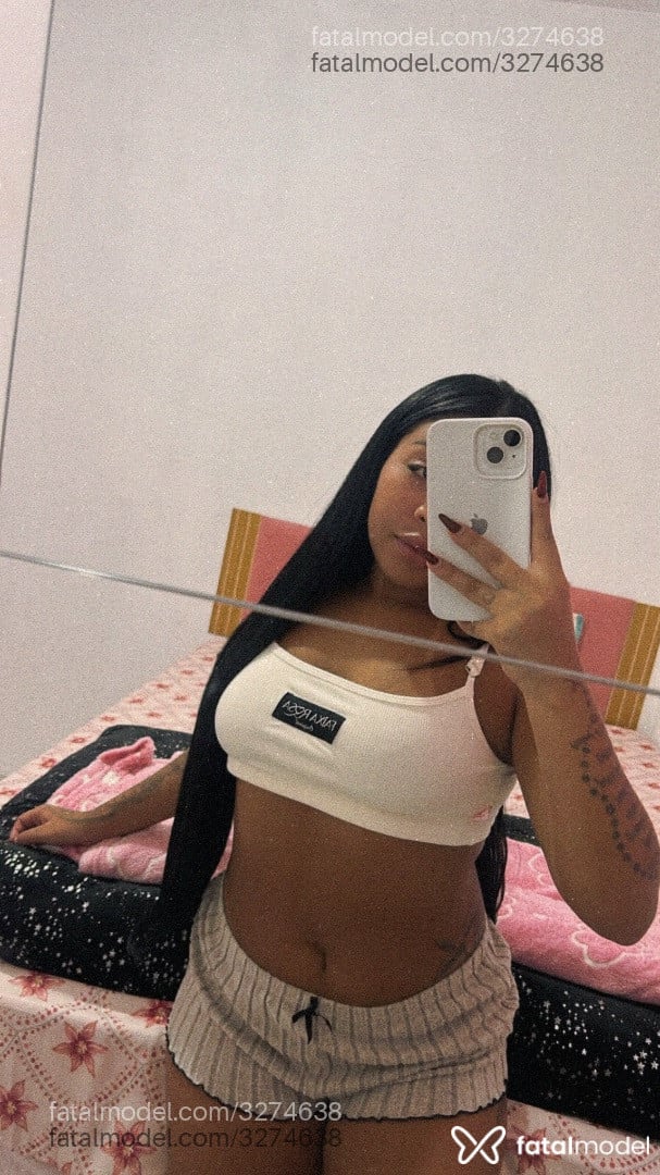 Acompanhante mulher morena (o) de olhos pretos - Luana