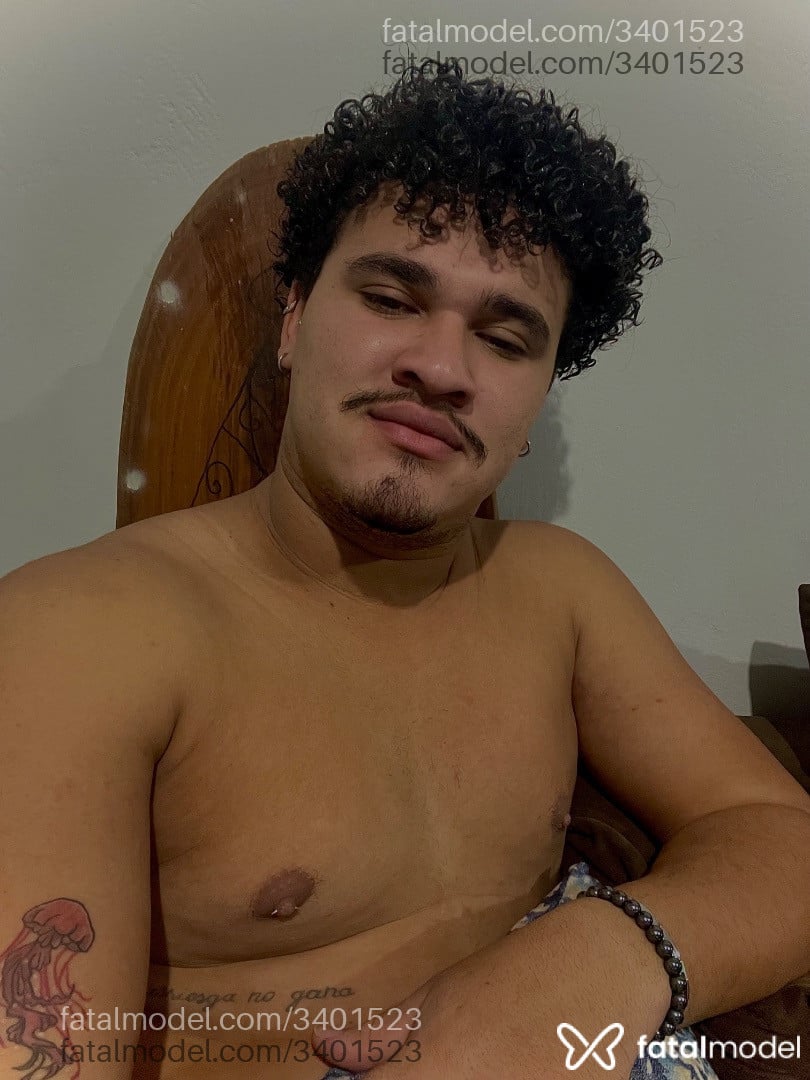 Acompanhante homem morena (o) de olhos castanhos em Iturama Acompanhante homem morena (o) de olhos castanhos em Iturama - Lucas Marques