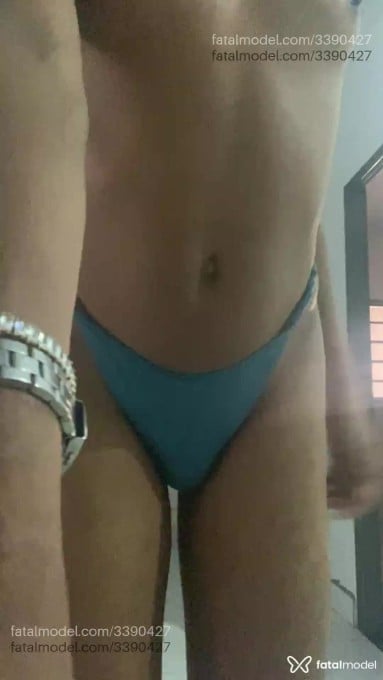 Acompanhante mulher trans morena (o) de olhos castanhos - Alessandra