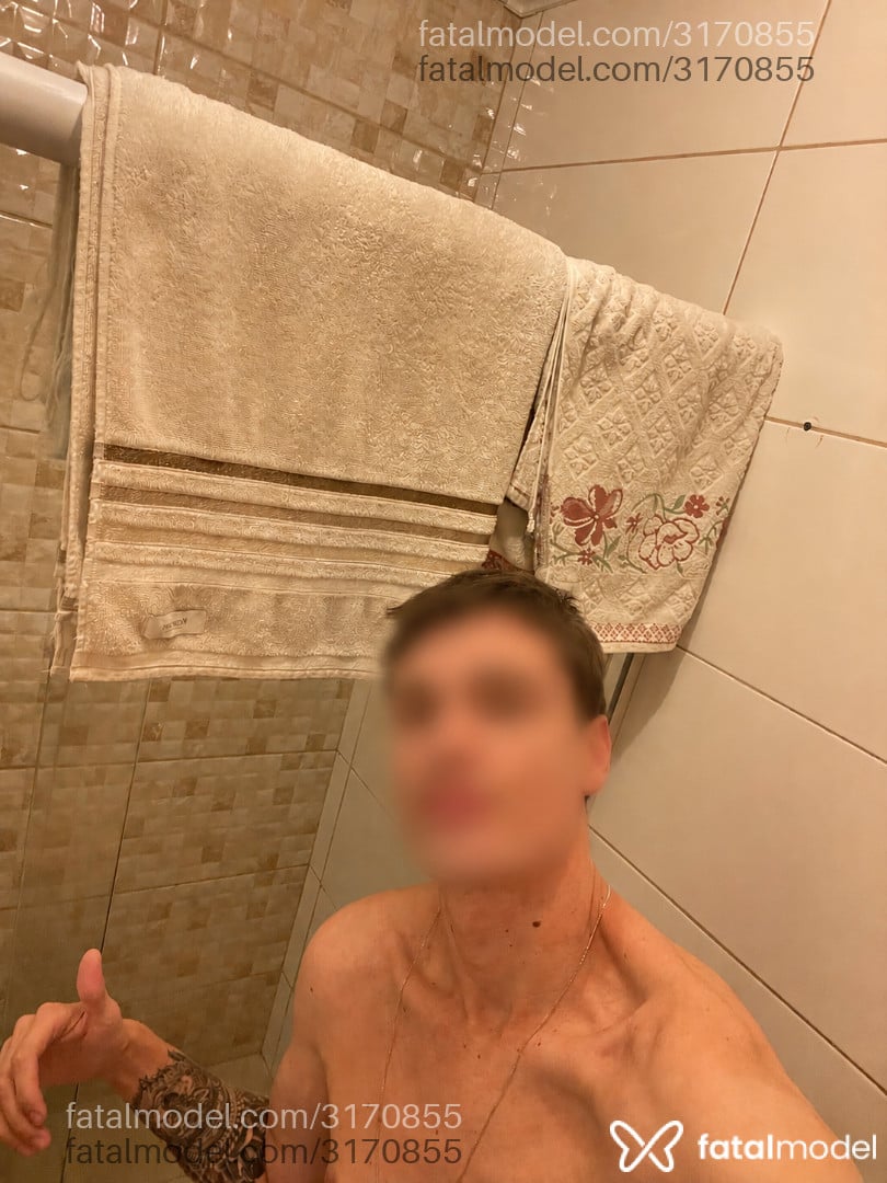 Acompanhante homem loira (o) de olhos verdes em Torres - Noviinho