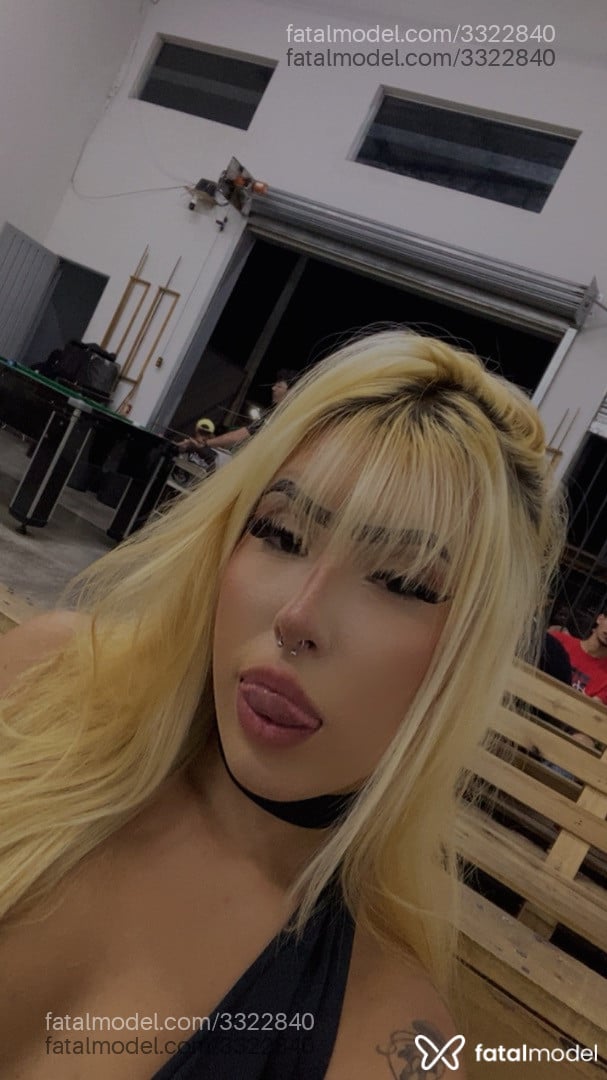 Acompanhante mulher loira (o) de olhos castanhos em Sorocaba - Stephanie