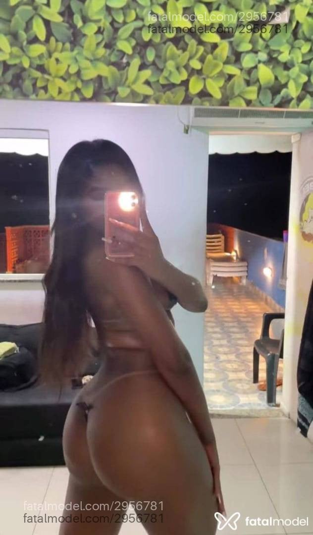 Acompanhante mulher morena (o) de olhos pretos em Contagem - Tiffany Luiza