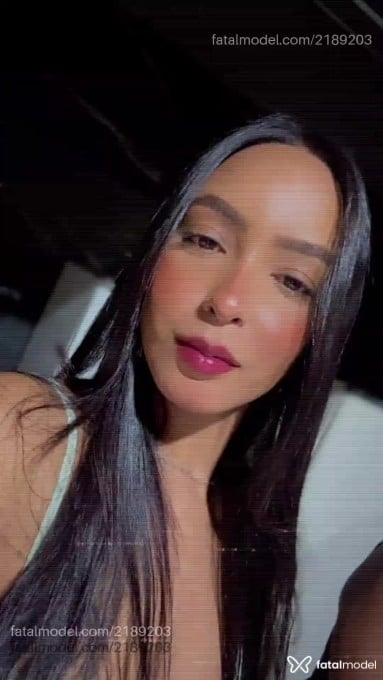 Acompanhante mulher morena (o) de olhos castanhos em São Paulo Acompanhante mulher morena (o) de olhos castanhos em São Paulo - Soares