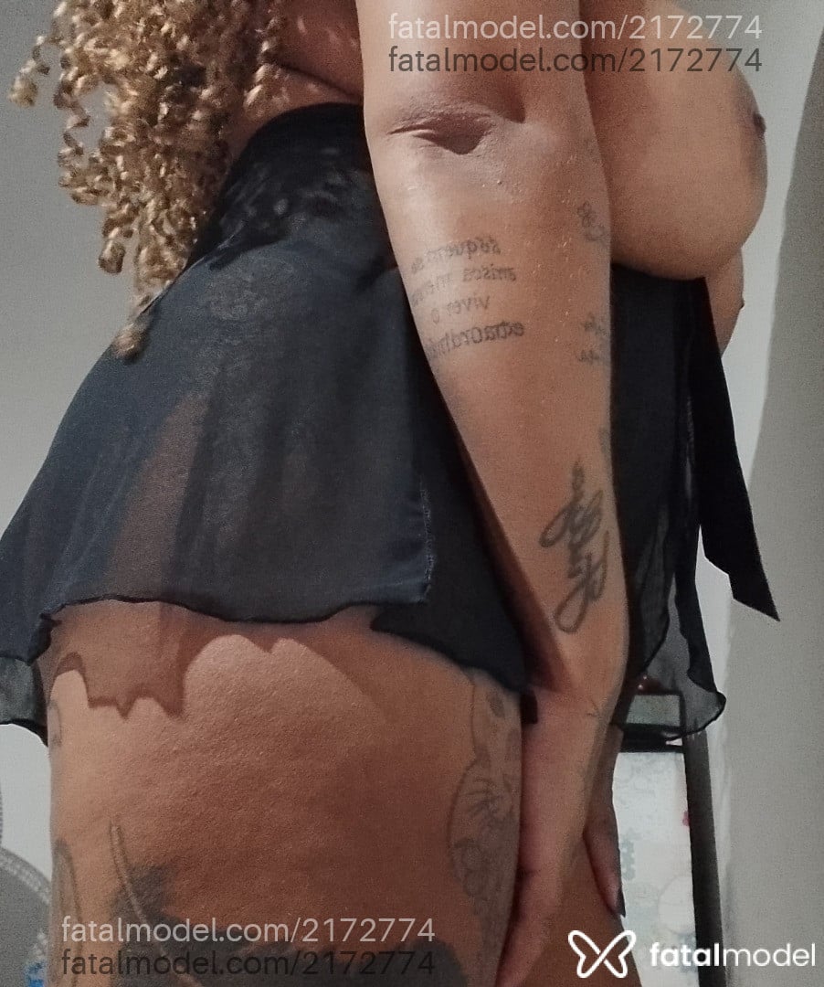Acompanhante mulher morena (o) de olhos mel em Matão Acompanhante mulher morena (o) de olhos mel em Matão - Morena