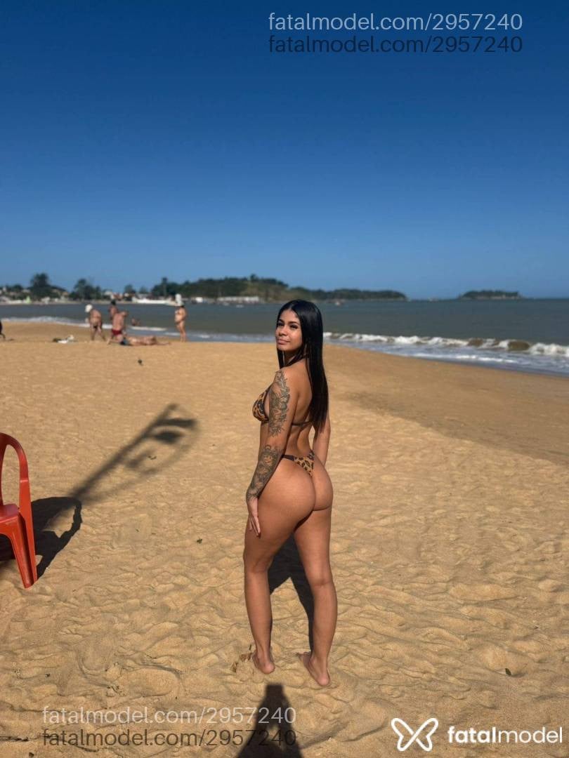 Acompanhante mulher morena (o) de olhos castanhos - Mirella