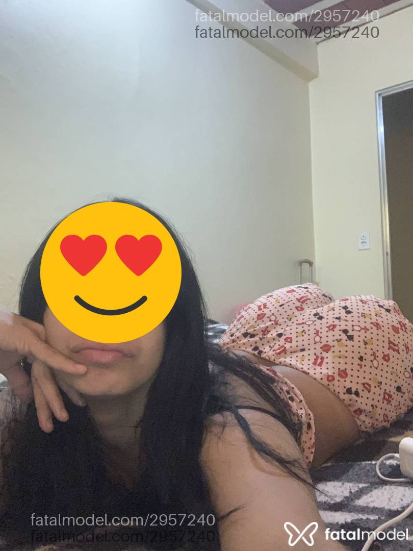 Acompanhante mulher morena (o) de olhos castanhos - Mirella