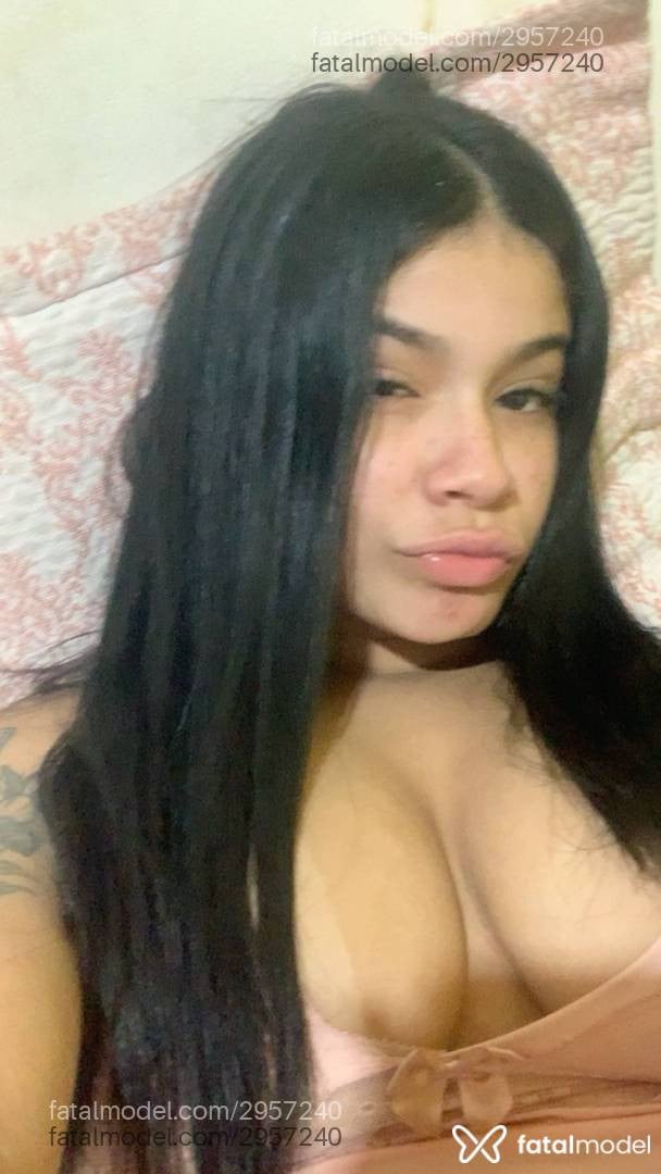 Acompanhante mulher morena (o) de olhos castanhos em Valença - Mirella