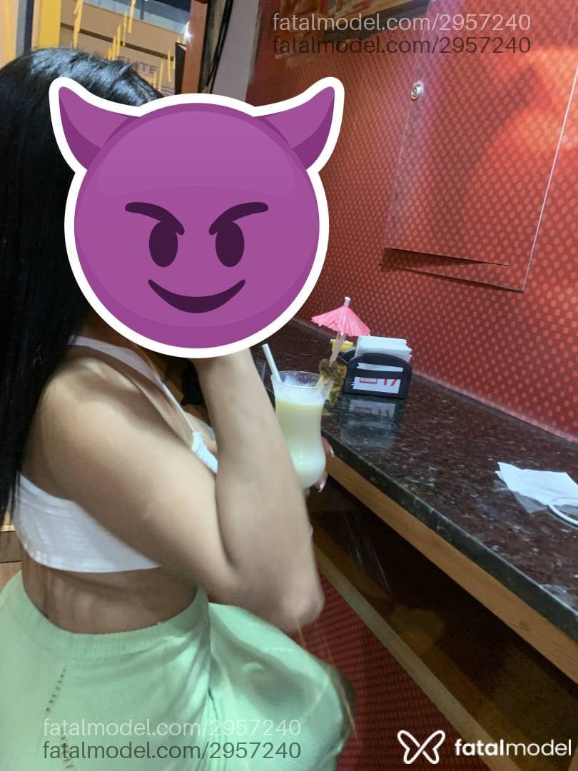 Acompanhante mulher morena (o) de olhos castanhos - Mirella
