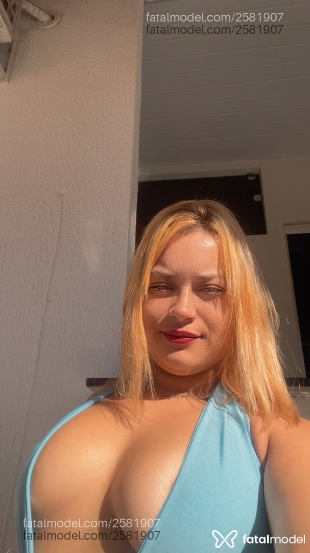 Acompanhante mulher morena (o) de olhos castanhos em Ipatinga - Livinha
