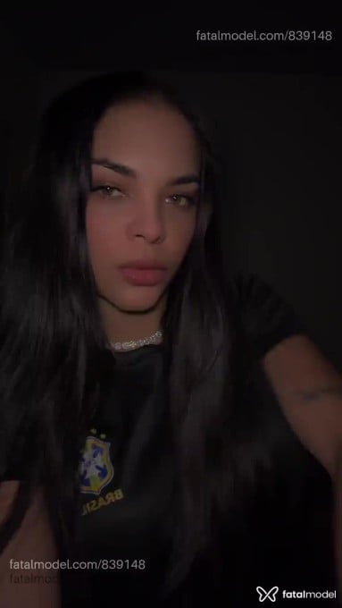 Acompanhante mulher morena (o) de olhos mel em Alta Floresta Acompanhante mulher morena (o) de olhos mel em Alta Floresta - Jessica Carol