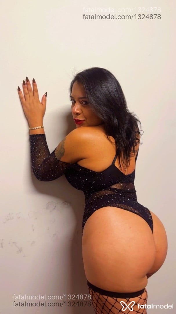 Acompanhante mulher com cabelo castanho de olhos mel em Foz do Iguaçu Acompanhante mulher com cabelo castanho de olhos mel em Foz do Iguaçu - Amanda