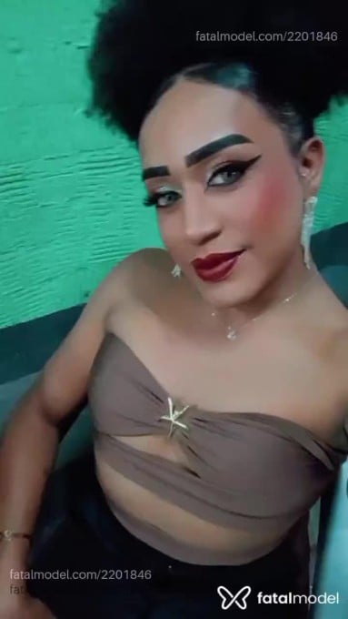 Acompanhante mulher trans morena (o) de olhos pretos - Mirelly Silvah
