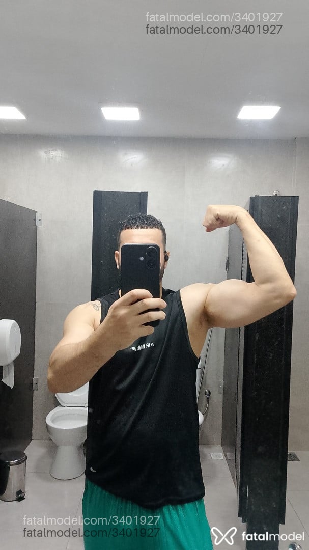 Acompanhante homem com cabelo castanho de olhos mel em Fortaleza - Marcelo