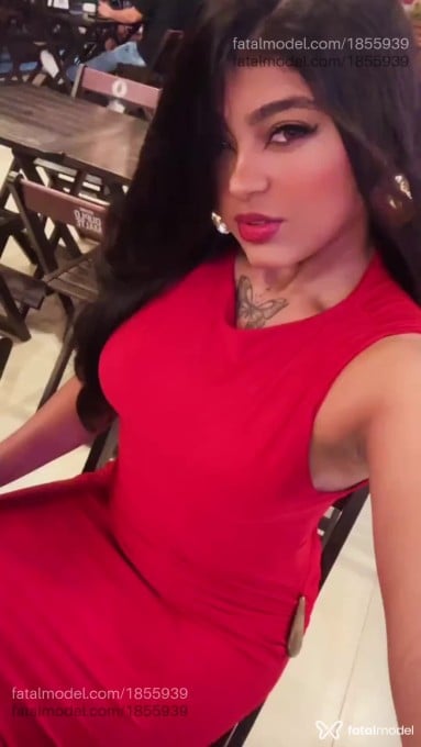 Acompanhante mulher morena (o) de olhos pretos - Jasmim Acompanhante mulher morena (o) de olhos pretos - Jasmim