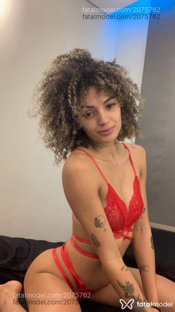 Acompanhante mulher com cabelo castanho de olhos castanhos em São Paulo - Fany Olivr