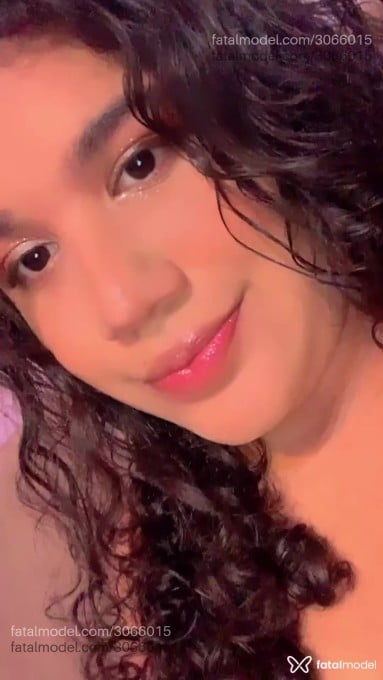 Acompanhante mulher morena (o) de olhos pretos - Vitoria