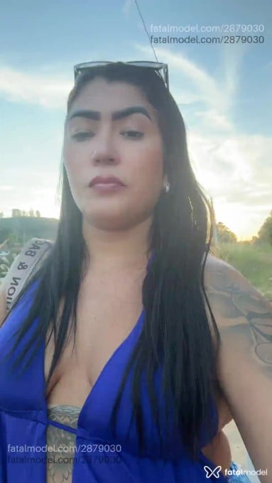 Acompanhante mulher com cabelo castanho de olhos castanhos - Tayla Oliveira