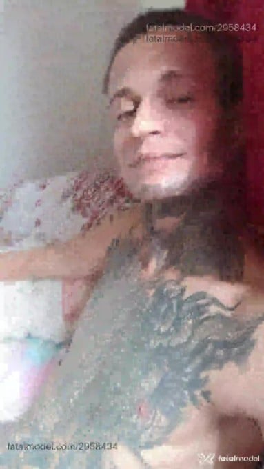 Acompanhante homem com cabelo castanho de olhos castanhos em Brasília - Emanuel