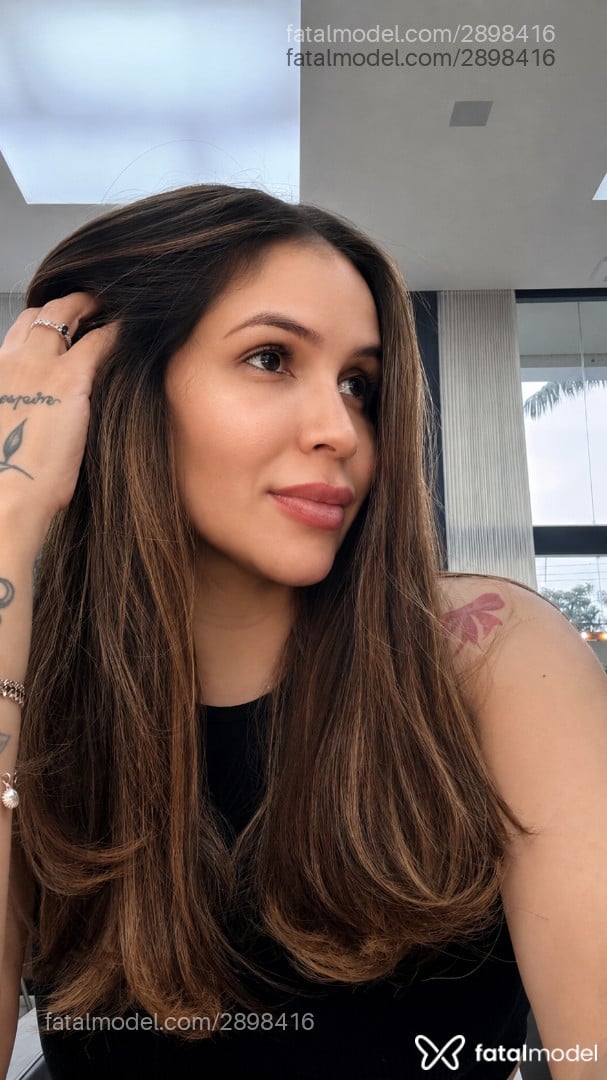 Acompanhante mulher morena (o) de olhos mel em Sinop - Manu Goiana