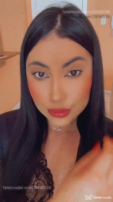 Acompanhante mulher morena (o) de olhos castanhos em Concórdia - Nicolle Matos