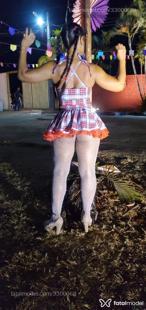 Acompanhante mulher morena (o) de olhos castanhos em Brasília - Pokahontas