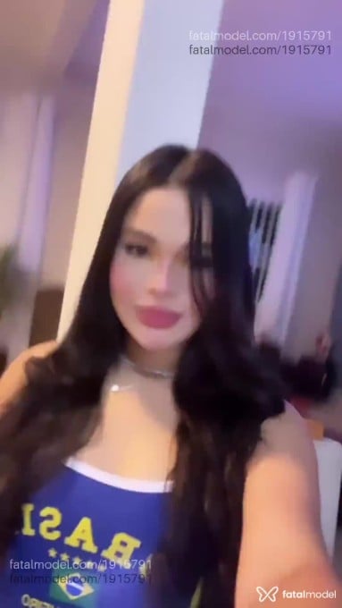 Acompanhante mulher morena (o) de olhos castanhos em Balneário Camboriú - Nina Bianchi