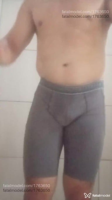Acompanhante homem com cabelo castanho de olhos castanhos em Imperatriz Acompanhante homem com cabelo castanho de olhos castanhos em Imperatriz - Massoterapeutmarce