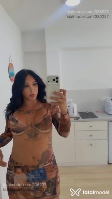 Acompanhante travesti morena (o) de olhos castanhos - Michelly bitencoor Acompanhante travesti morena (o) de olhos castanhos - Michelly bitencoor