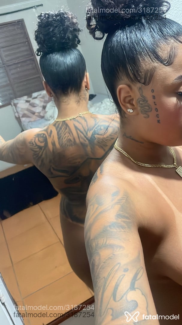 Acompanhante mulher morena (o) de olhos castanhos em Porto Alegre - Babyviicko