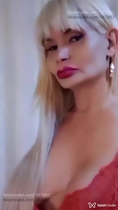 Acompanhante mulher loira (o) de olhos castanhos em Gravataí - Luiza Alves
