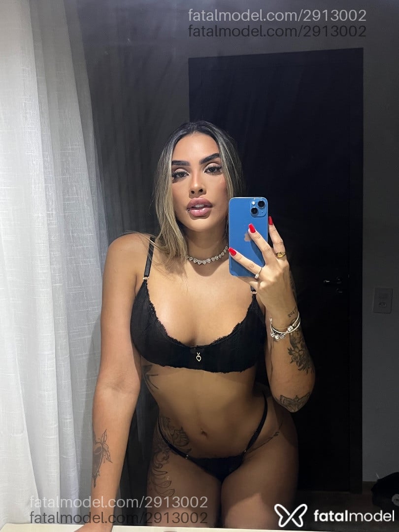 Acompanhante mulher loira (o) de olhos castanhos em São Paulo - Júlia