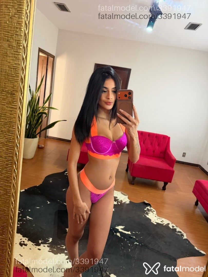 Acompanhante mulher morena (o) de olhos castanhos em Jaú - Zury Dias