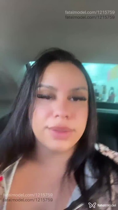 Acompanhante travesti morena (o) de olhos castanhos - Paolla Duart