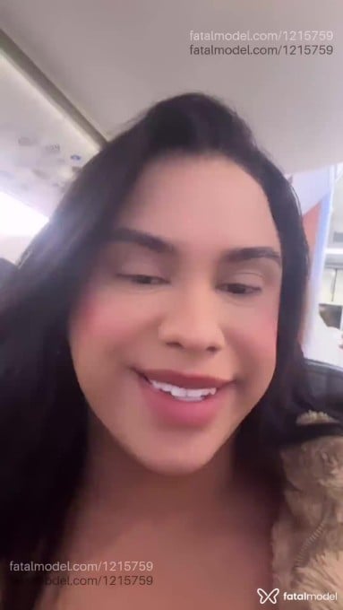 Acompanhante travesti morena (o) de olhos castanhos - Paolla Duart