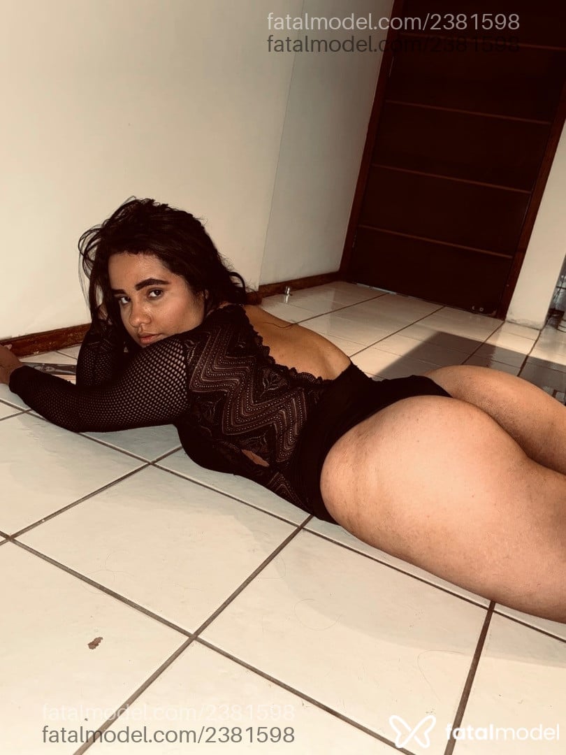 Acompanhante mulher morena (o) de olhos castanhos em Goiânia - Sarah Mel