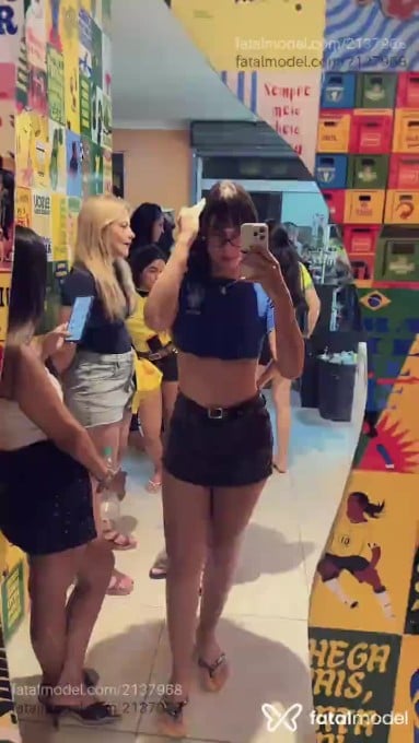 Acompanhante mulher trans com cabelo castanho de olhos pretos em Capanema Acompanhante mulher trans com cabelo castanho de olhos pretos em Capanema - Jessy
