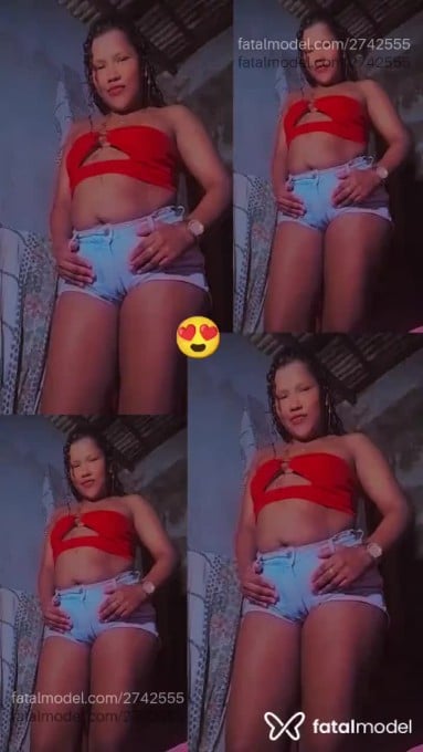 Acompanhante mulher morena (o) de olhos castanhos - Morena Acompanhante mulher morena (o) de olhos castanhos - Morena