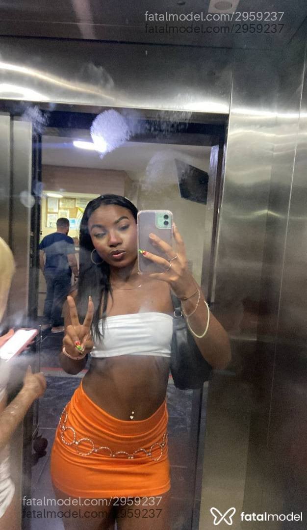 Acompanhante mulher morena (o) de olhos pretos em Rio de Janeiro - Pantera Negra