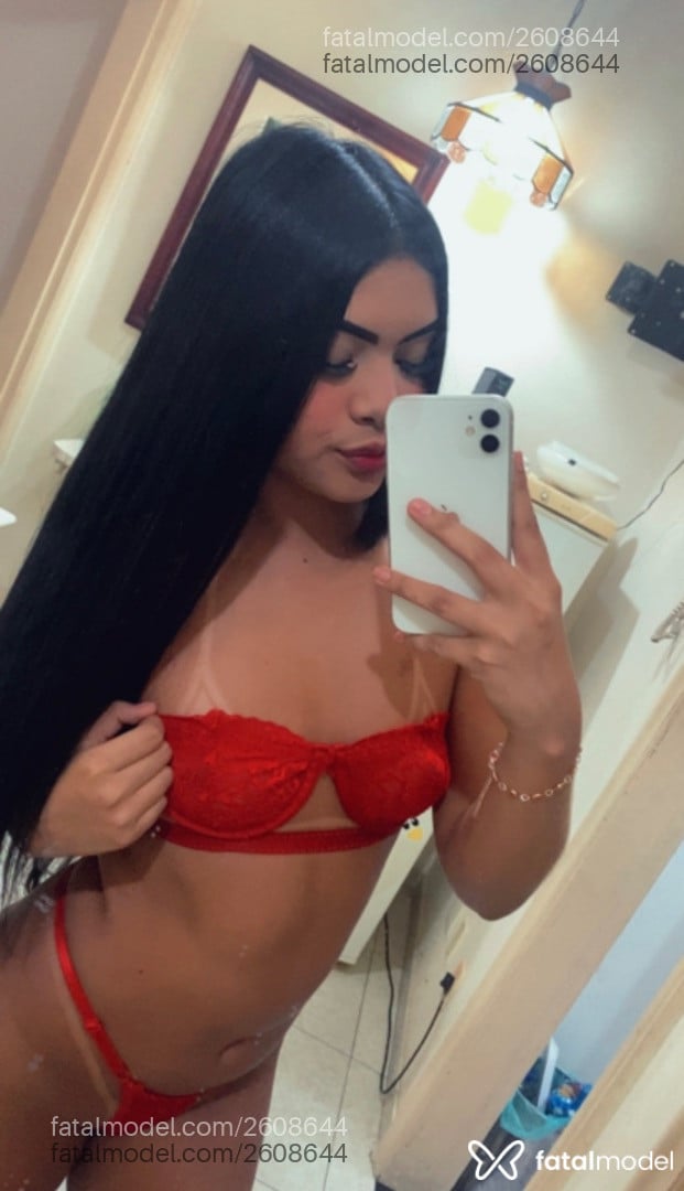 Acompanhante mulher morena (o) de olhos pretos em Chapecó - Mirella