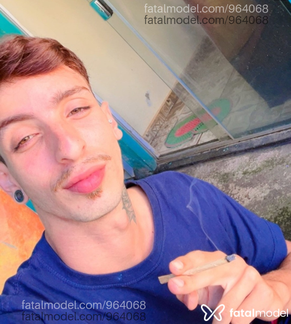 Acompanhante homem com cabelo castanho de olhos mel em Santa Cruz do Rio Pardo Acompanhante homem com cabelo castanho de olhos mel em Santa Cruz do Rio Pardo - Lucasflp