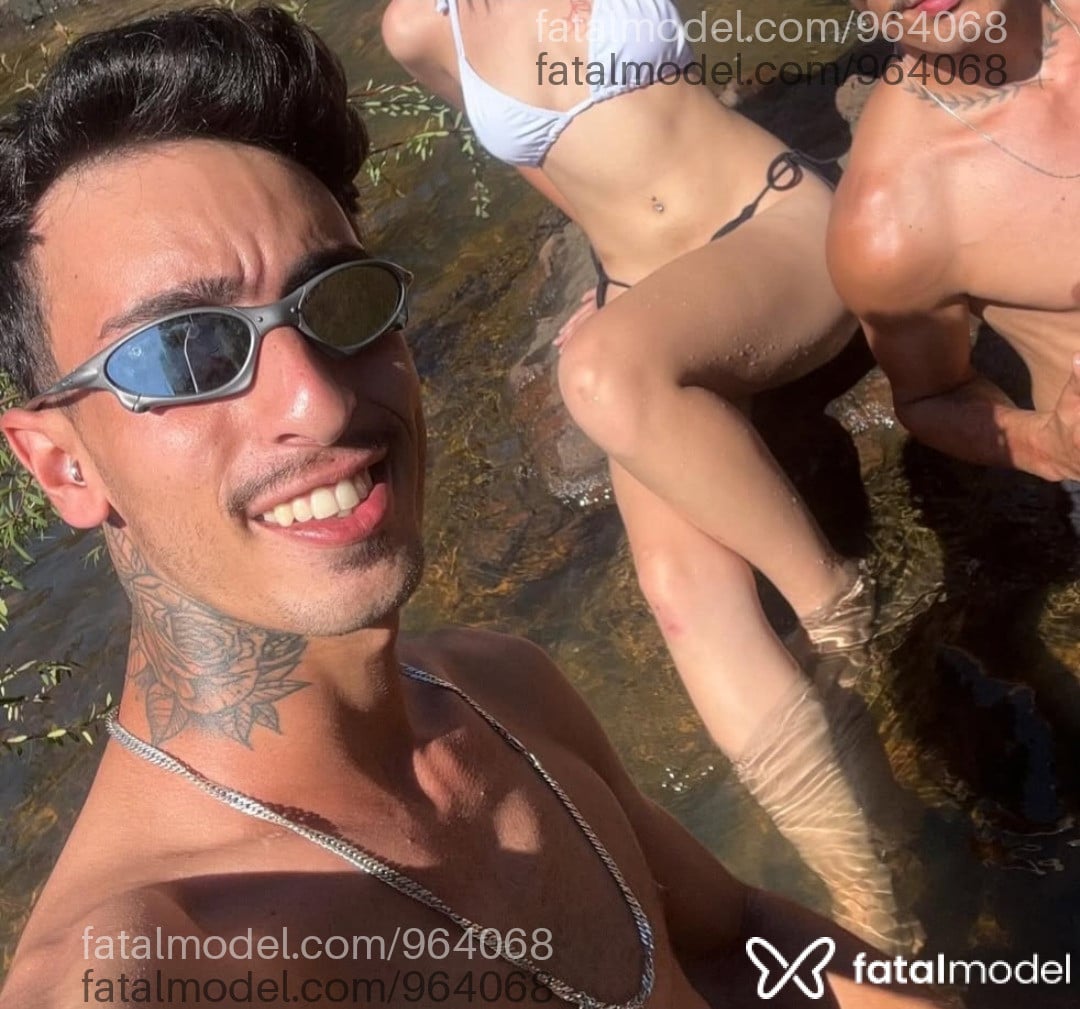 Acompanhante homem com cabelo castanho de olhos mel em Santa Cruz do Rio Pardo Acompanhante homem com cabelo castanho de olhos mel em Santa Cruz do Rio Pardo - Lucasflp