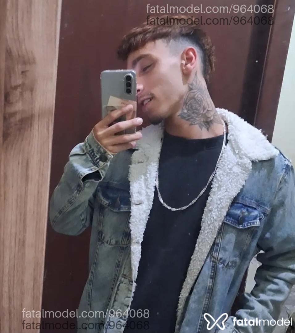 Acompanhante homem com cabelo castanho de olhos mel em Santa Cruz do Rio Pardo Acompanhante homem com cabelo castanho de olhos mel em Santa Cruz do Rio Pardo - Lucasflp