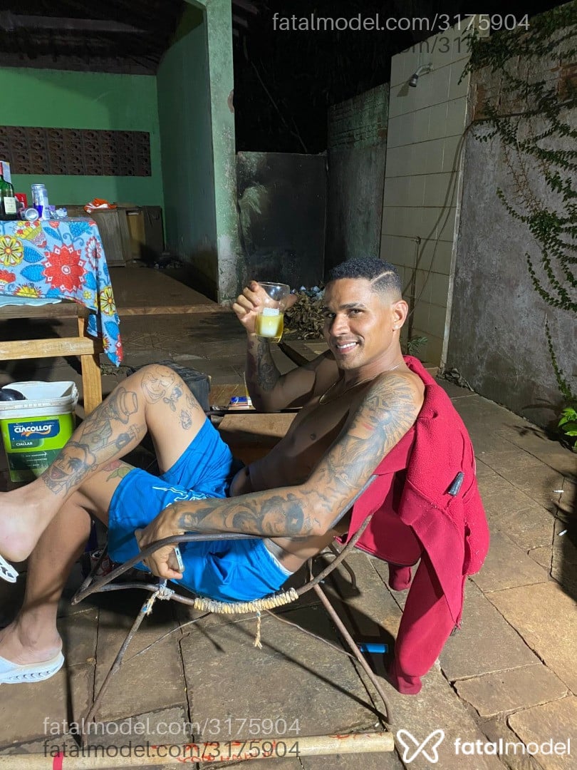Acompanhante homem morena (o) de olhos castanhos em Congonhas Acompanhante homem morena (o) de olhos castanhos em Congonhas - Huras